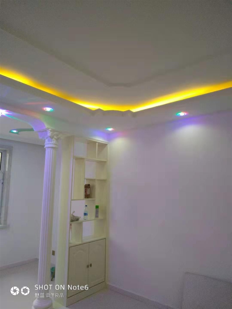 透地?zé)?，電工，暖氣維修鉆眼木瓦工大白工砸墻