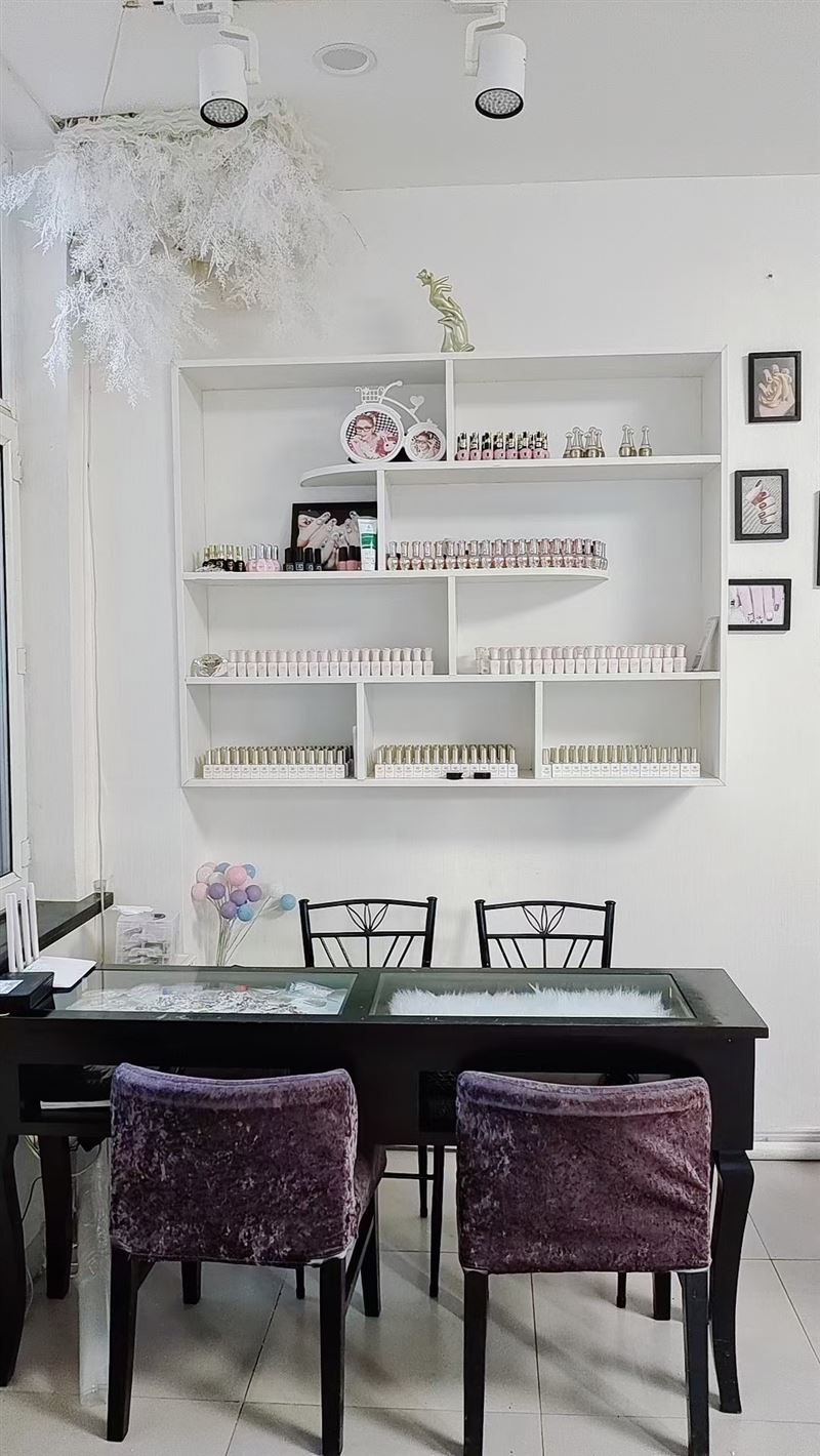 招收化妝美甲美睫學(xué)員