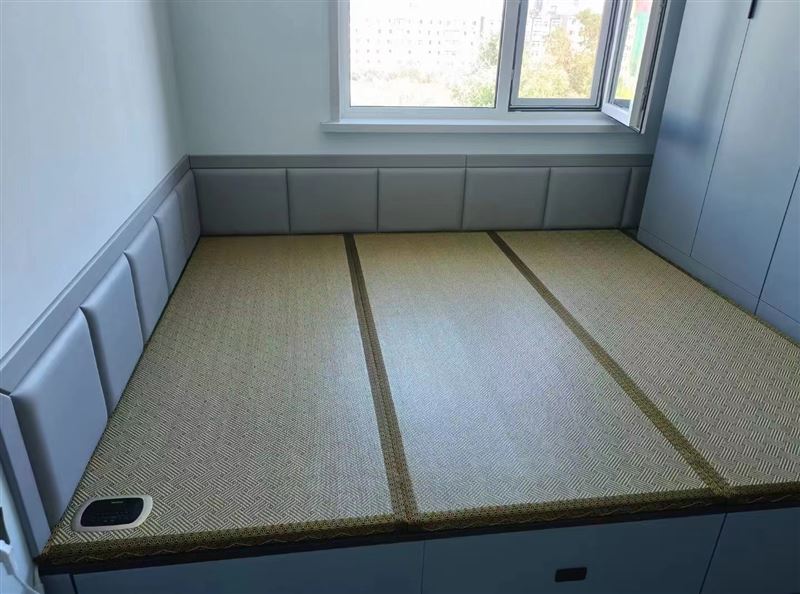 銷售各種門窗，維修門窗，定做紗窗，軟包防盜門。