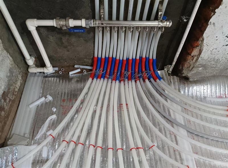 水暖工，電工，木工，瓦工，刮大白，刷乳膠漆透下水砸墻鉆眼