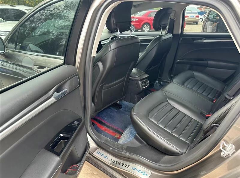 14年福特蒙迪歐