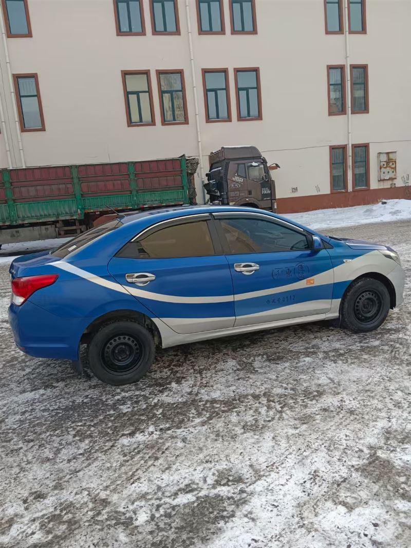 18年新款現(xiàn)代瑞納手動高配