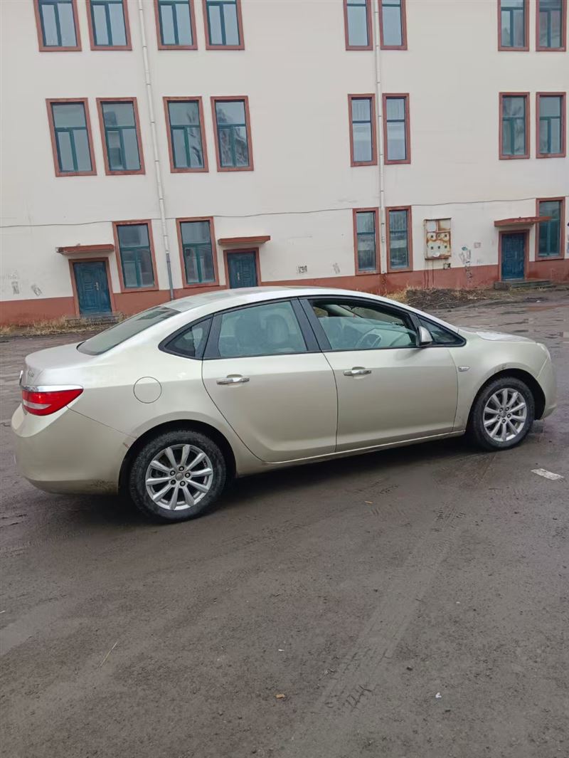 11年別克英朗GT原值12萬