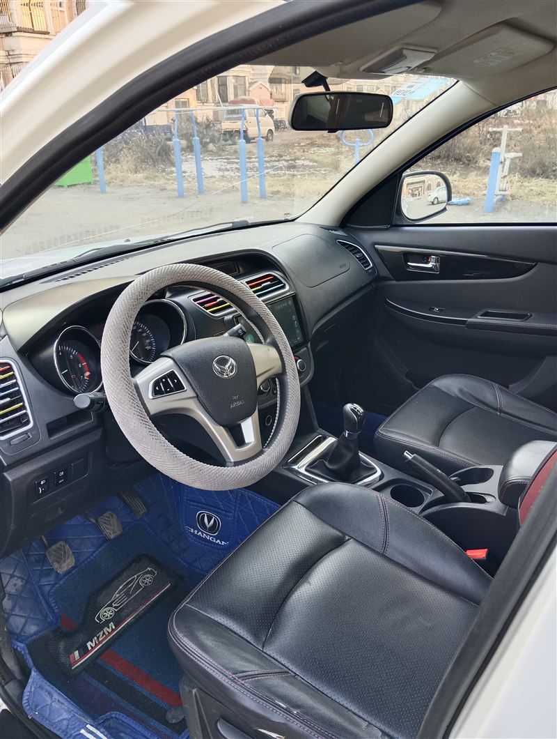 14年北汽幻速s2手動(dòng)高配