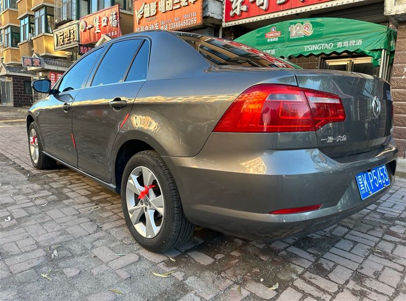 14 年大眾寶來新款自動擋頂配 2.8 萬