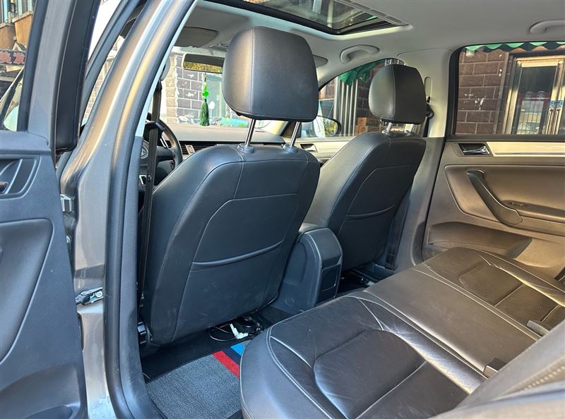 14 年大眾寶來新款自動擋頂配 2.8 萬