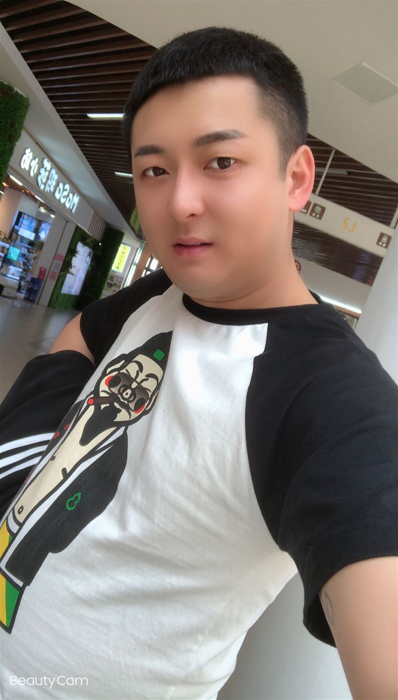 求職自動(dòng)檔車司機(jī)