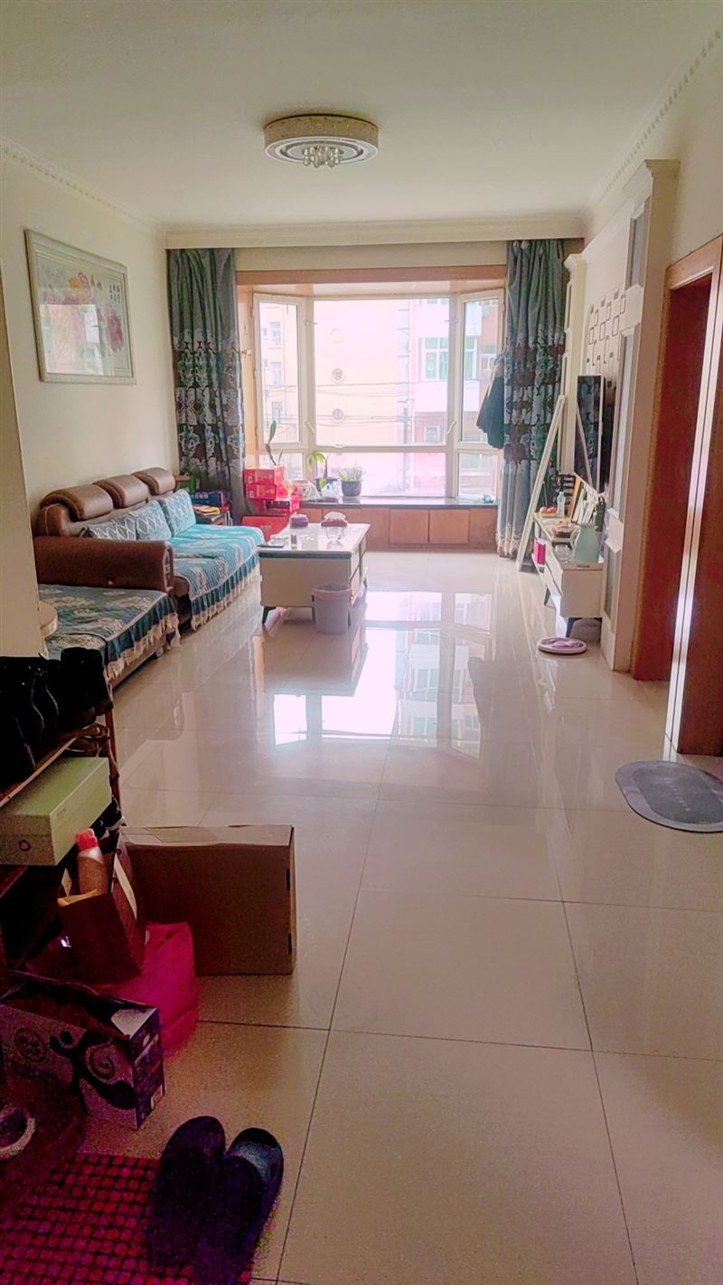 萬(wàn)寶小區(qū)5號(hào)樓