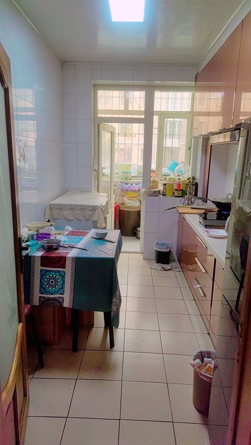 萬(wàn)寶小區(qū)5號(hào)樓