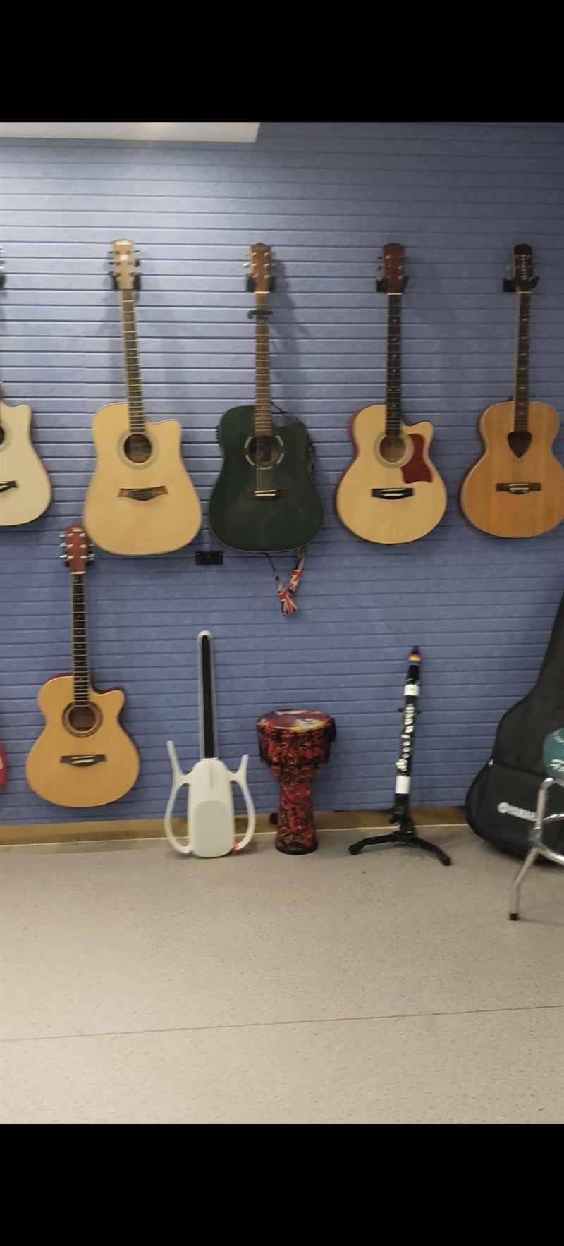 艷霞音樂(lè)學(xué)校