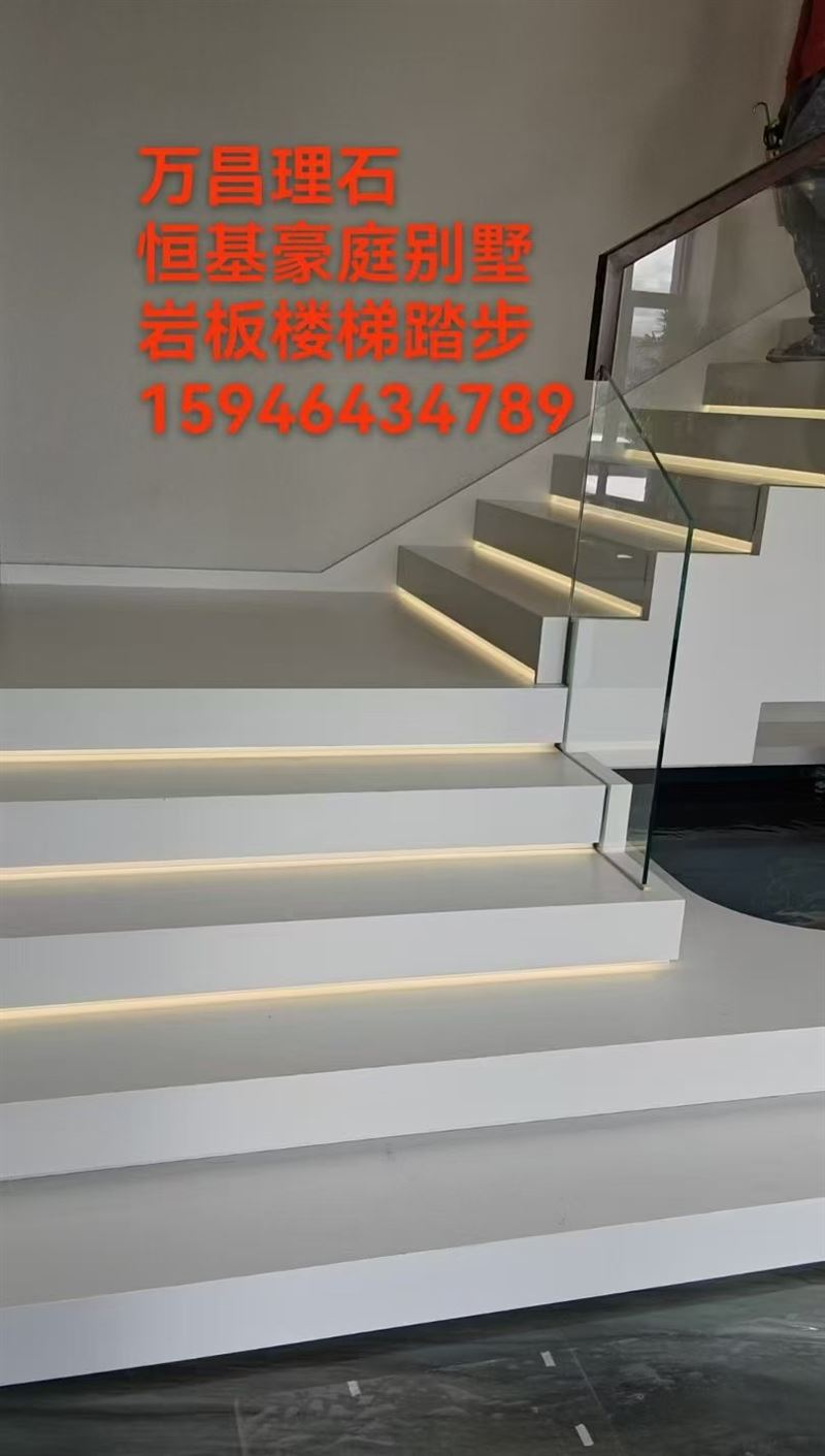 招聘女店員和男女業(yè)務(wù)員