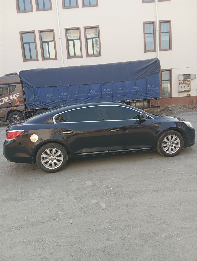 09年10月別克君越自動擋高配原值20萬