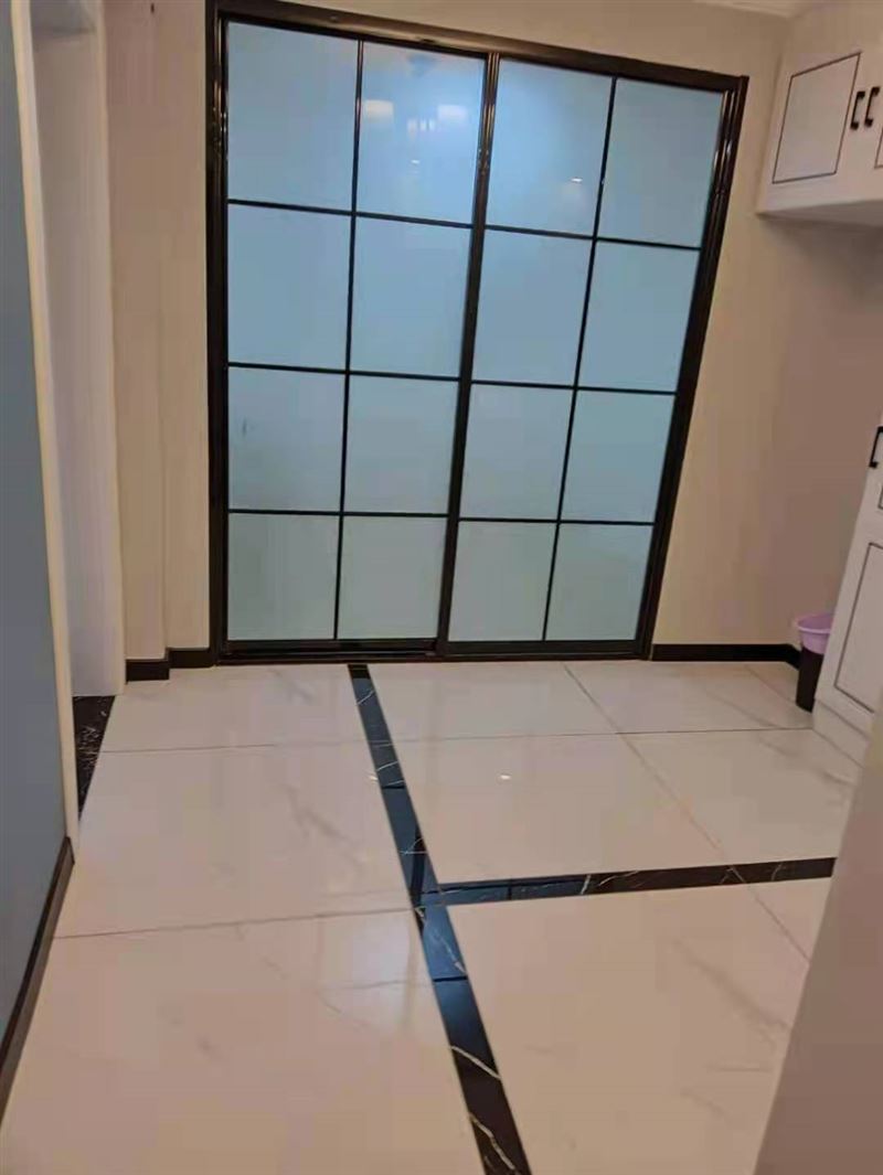 瓦工。做防水