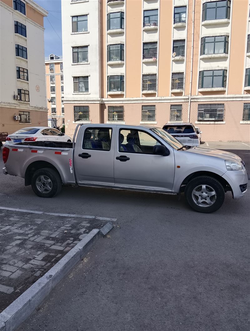 11年長城風(fēng)駿5汽油兩驅(qū)手動(dòng)高配